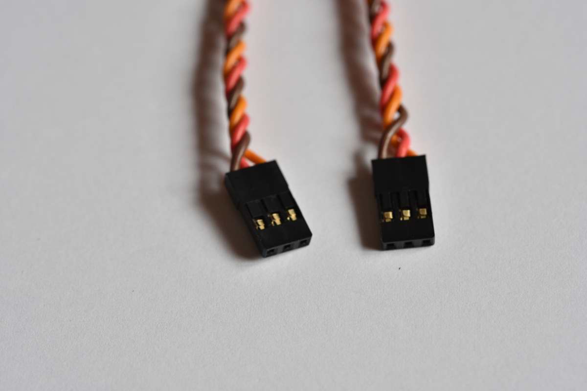 150mm Futaba servo extension leads Male to Male Moorland Supplies
