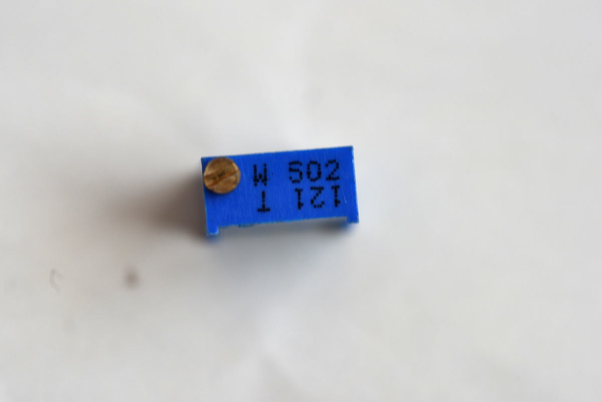 W502 3293 5Kohm square timmer potentiometer Moorland Supplies